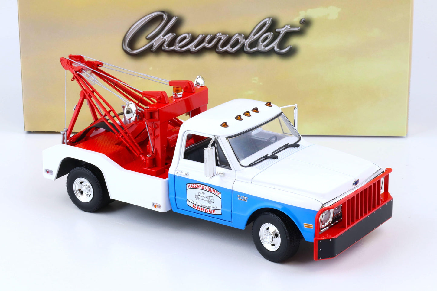 1:18 1969 Chevrolet C-30 Dually Wrecker Hazzard County Garage