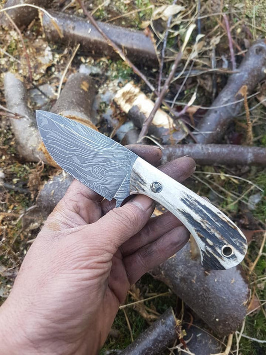 Full Tang Custom Handmade Damascus Steel Skinner Knife