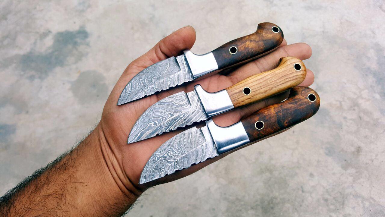 Custom Handmade Deer Skinning Knife with Damascus Steel Blade
