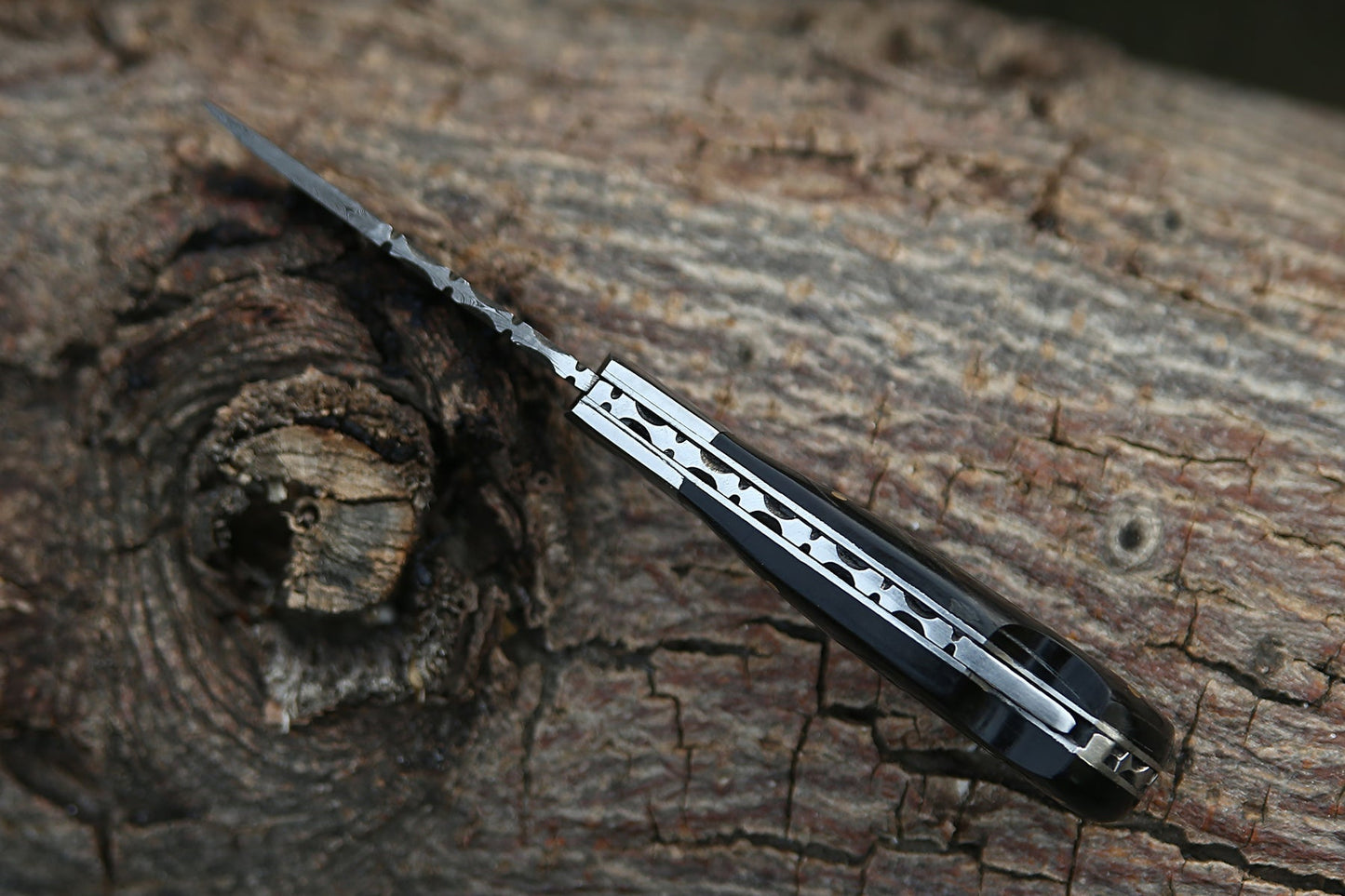 Customs Hand Made Forged Damascus Steel Folding Knife Steel Bolster Bull Horn Handle WH 2841