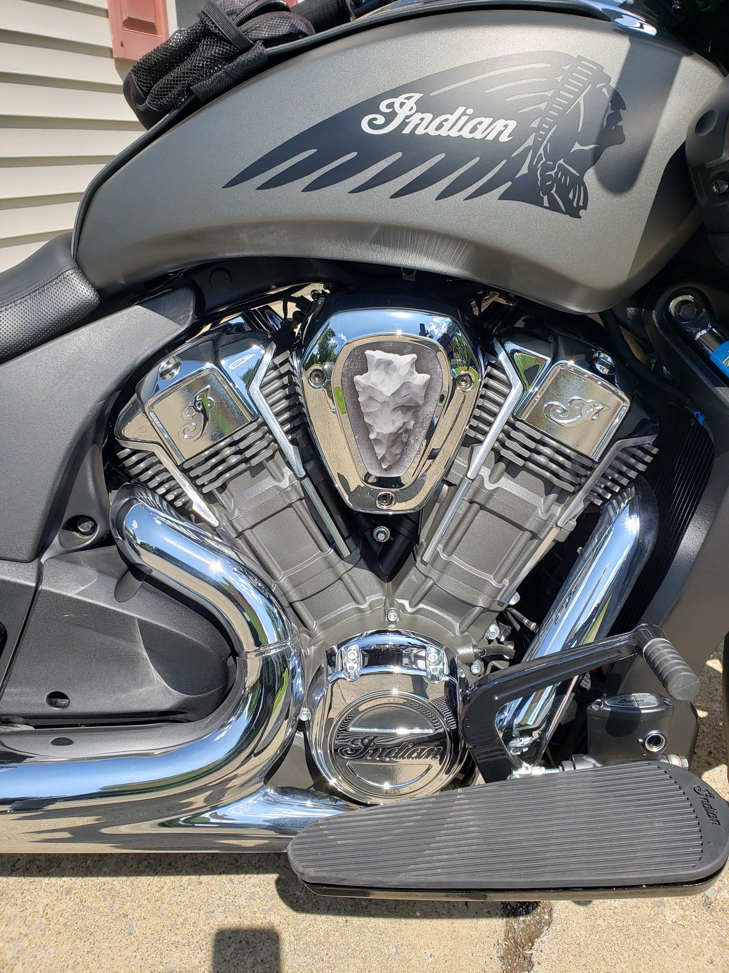 Powerplus V-Cover Decal - Arrowhead (B&W)