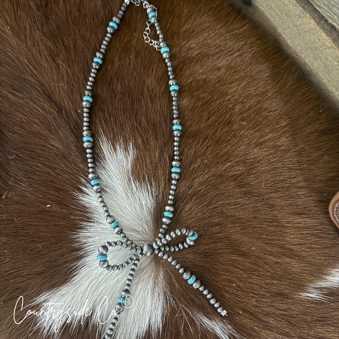 Western Bow Necklace