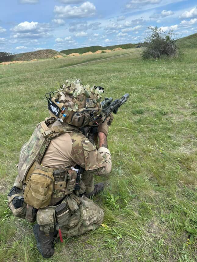 RT CRUSADER 2.0® ARMOR KIT Front/Back Plates LIGHTWEIGHT LEVEL IV (2) 10x12 Front/Back Plates Full Kit