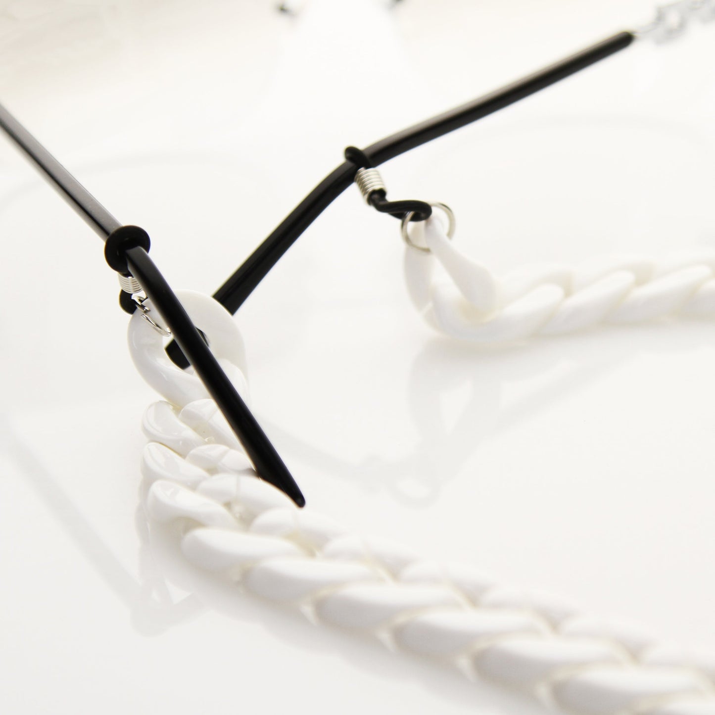 Chunky 24" Fashion Sunglasses Chain Link D135