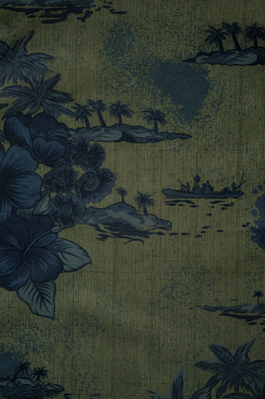 Raid Paradise Button-up