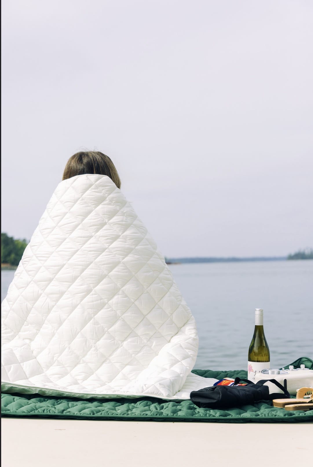 Waterproof Puffer Blanket with Pockets | Pretty Rugged