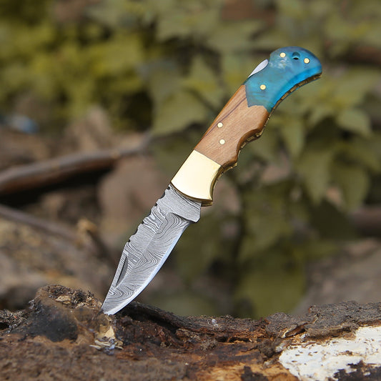 Knight Pocket Knife with Olive Wood & Resin Handle