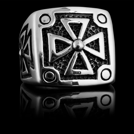 Stainless Steel Polished Maltese Cross Signet Ring
