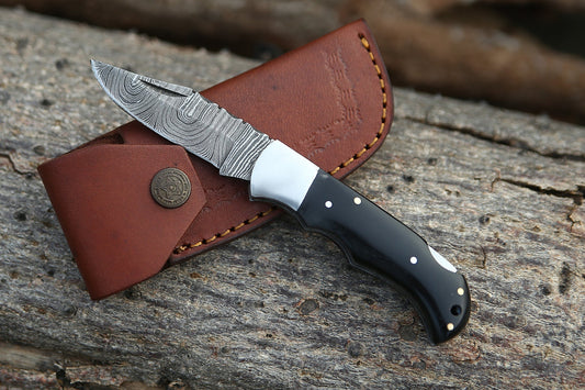 Customs Hand Made Forged Damascus Steel Folding Knife Steel Bolster Bull Horn Handle WH 2841