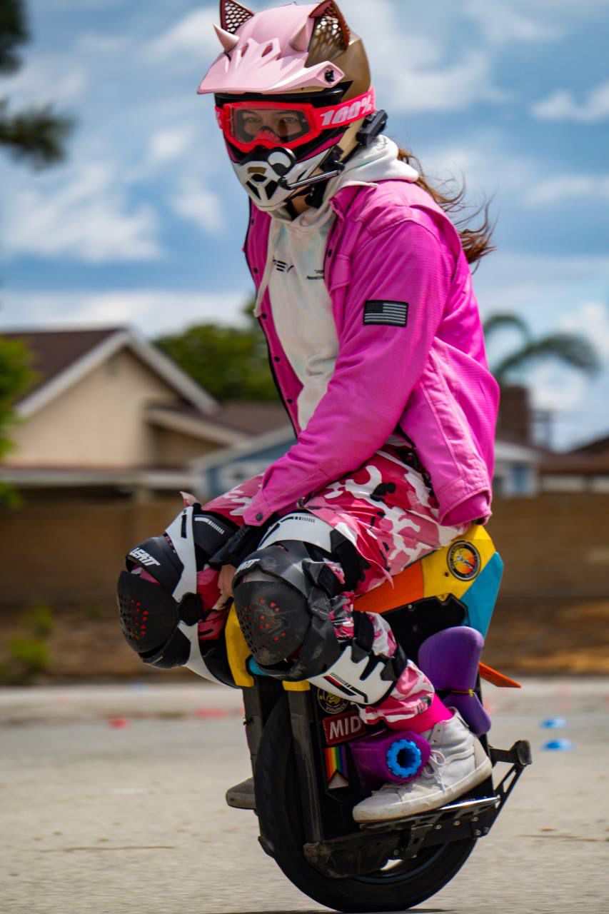 Protective Summer Mesh Shirt for Women - Pink Solid with Pads