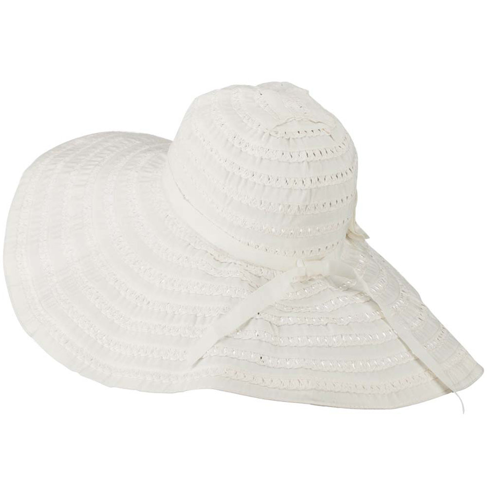 Toyo Braid Hat with Flower Accent