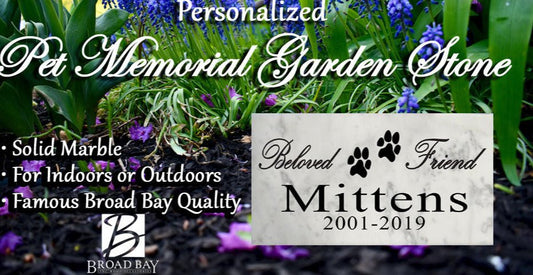 Beloved Friend Cat Memorial – Personalized Marble Tribute with Name, Dates & Paw Prints