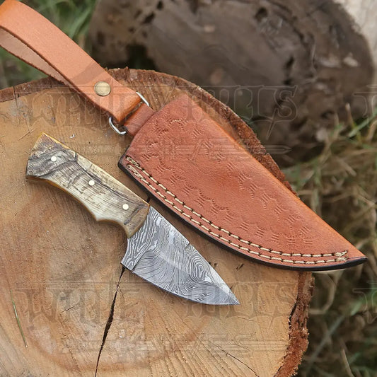 Handmade Damascus Steel Skinner Knife - Ram Horn Handle - 5.5" Full Tang Damascus Knife