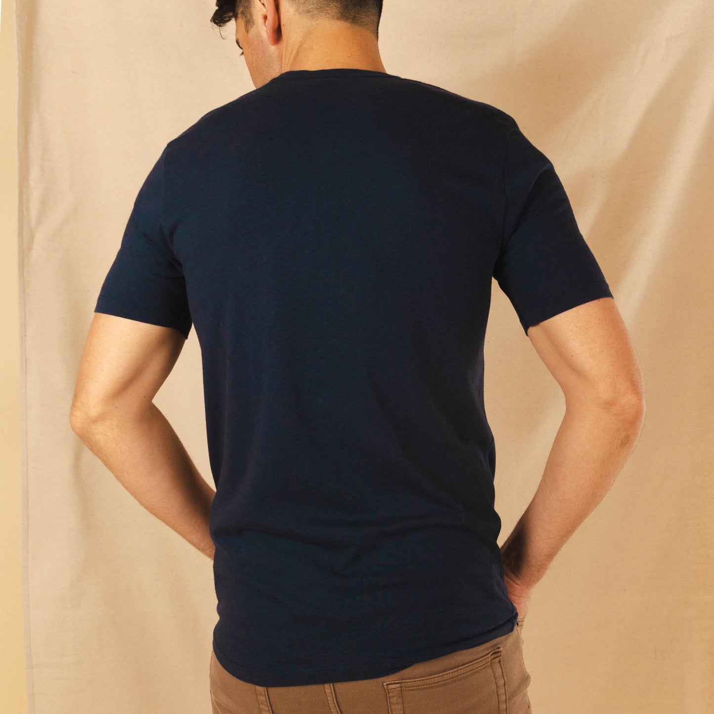 The Blues Singer | Deep Navy Everyman™ Pocket T Shirt