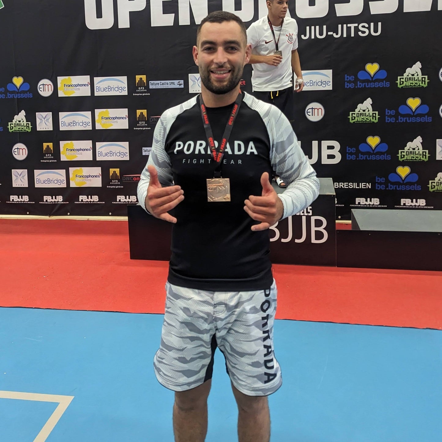 WHITE CAMO RASH GUARD