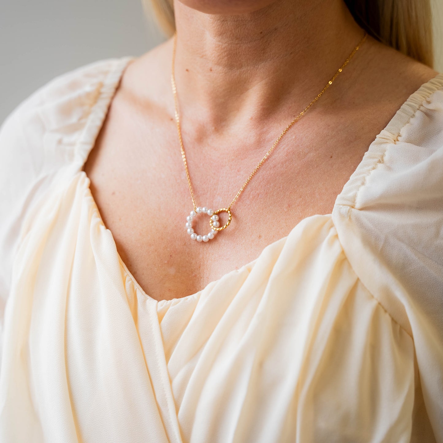 VIVIAN - 18K Gold Plated Double Circle Choker