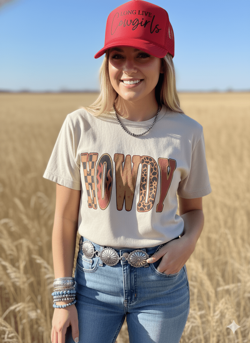 Y'alternative Howdy Graphic Tee