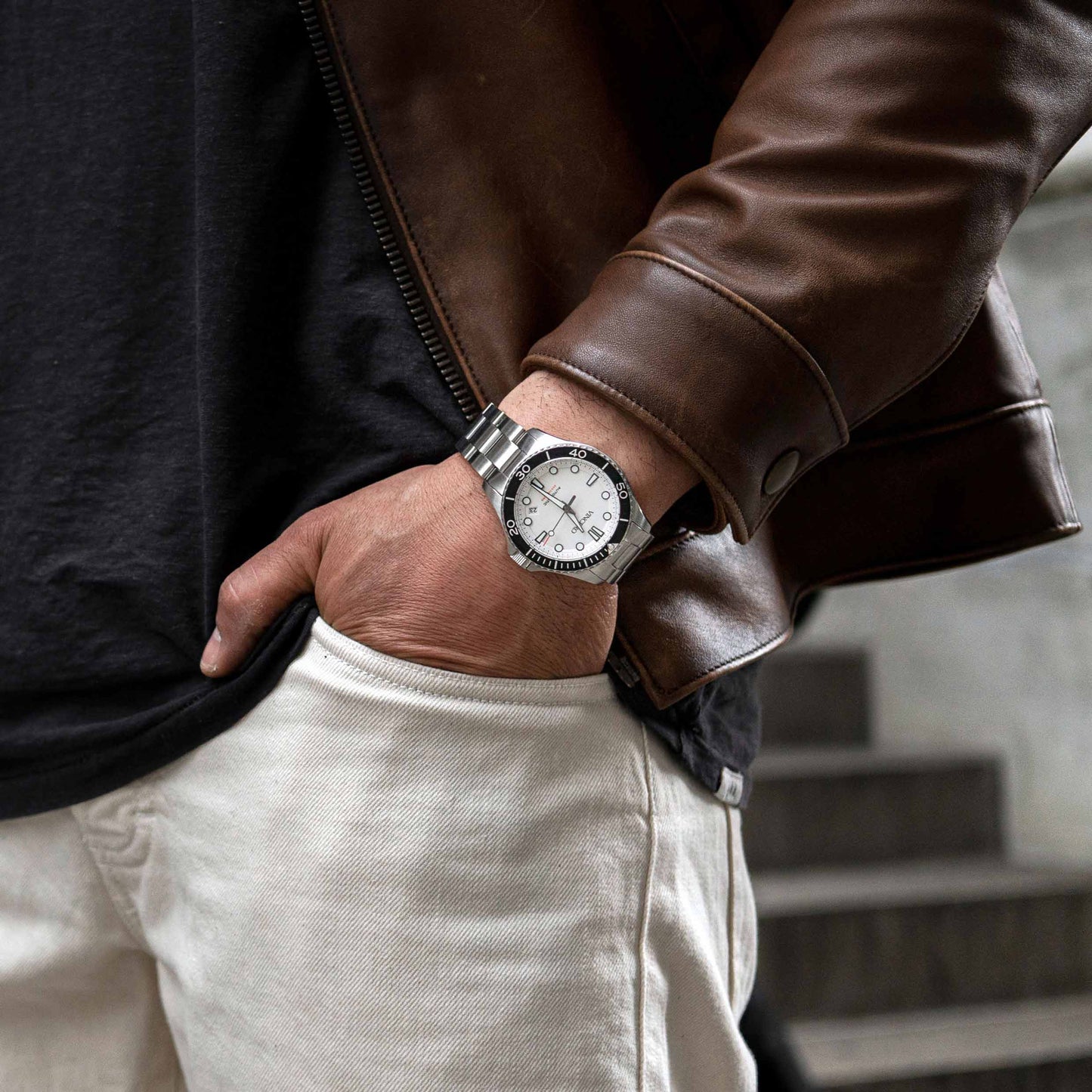 The Argo Automatic - Frost