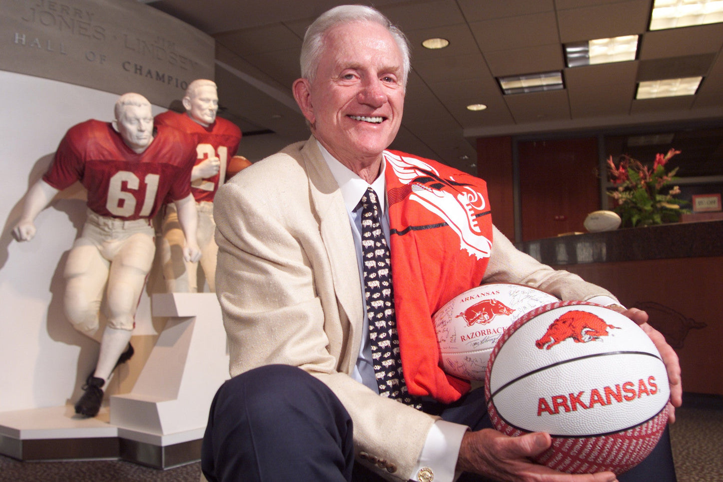 An Arkansas Legend: The Life & Legacy of Frank Broyles