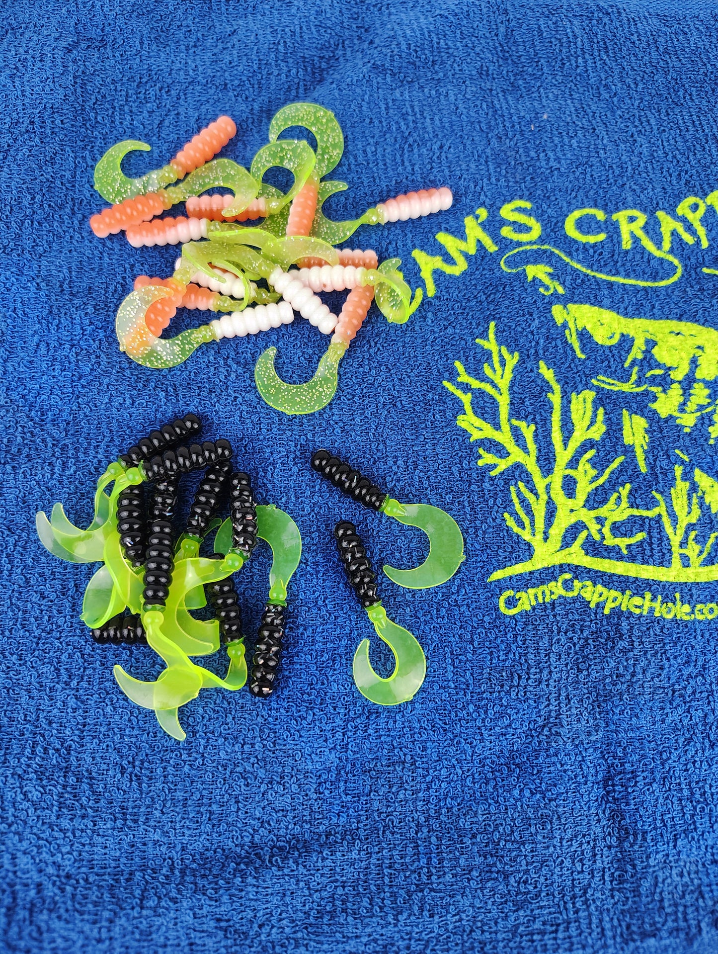 Cam's 2"(HOLOGRAM FLAKE) ORANGE CRUSH/BLACK & CHARTREUSE 100pc (SPLIT SET) Curly Tail Crappie Soft Jigs [A Cam's Exclusive