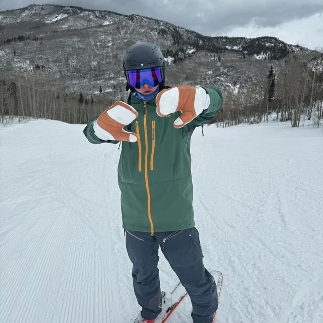 5280 Water Buffalo Leather Mitten - White