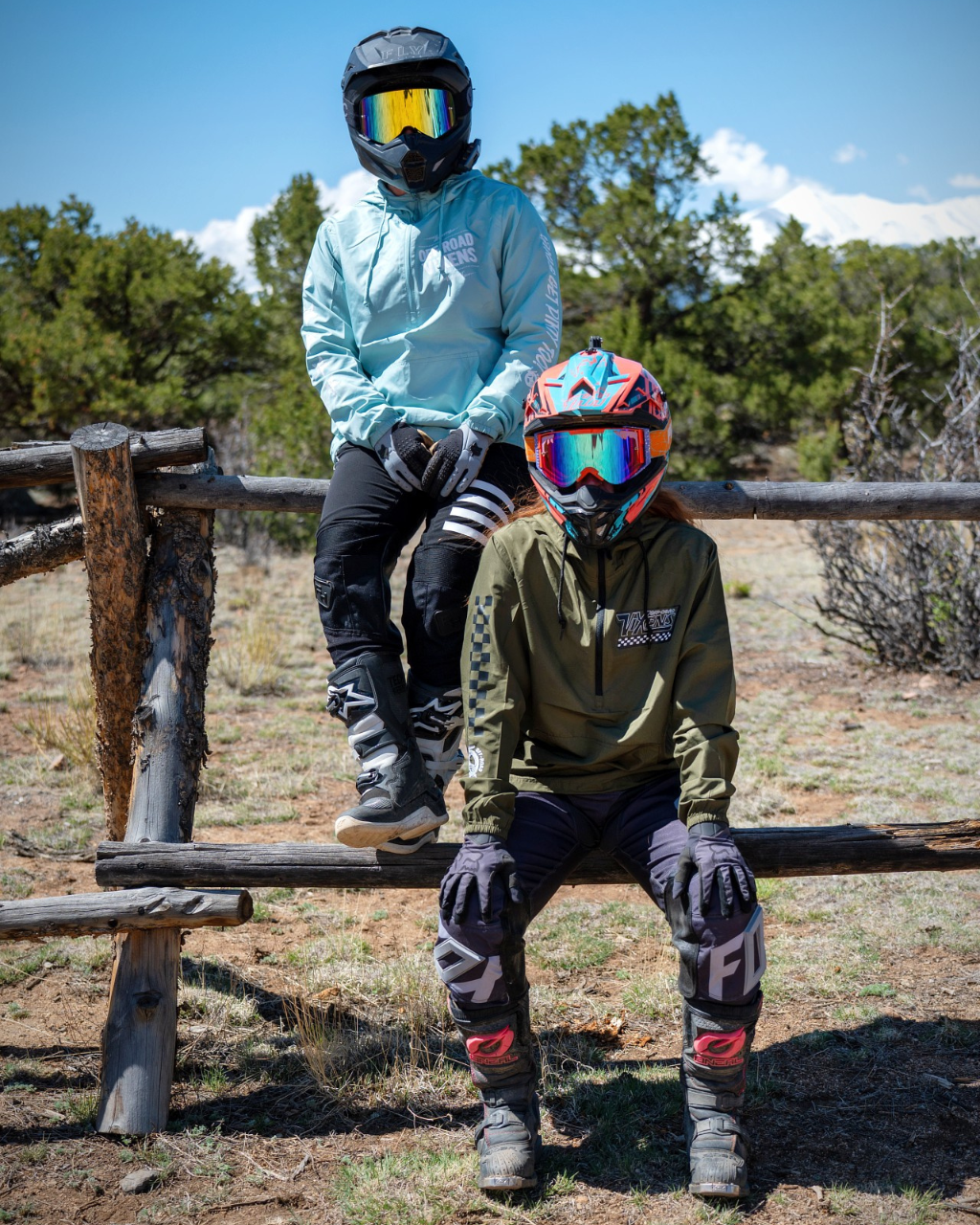 Off the Wall Pullover Windbreaker