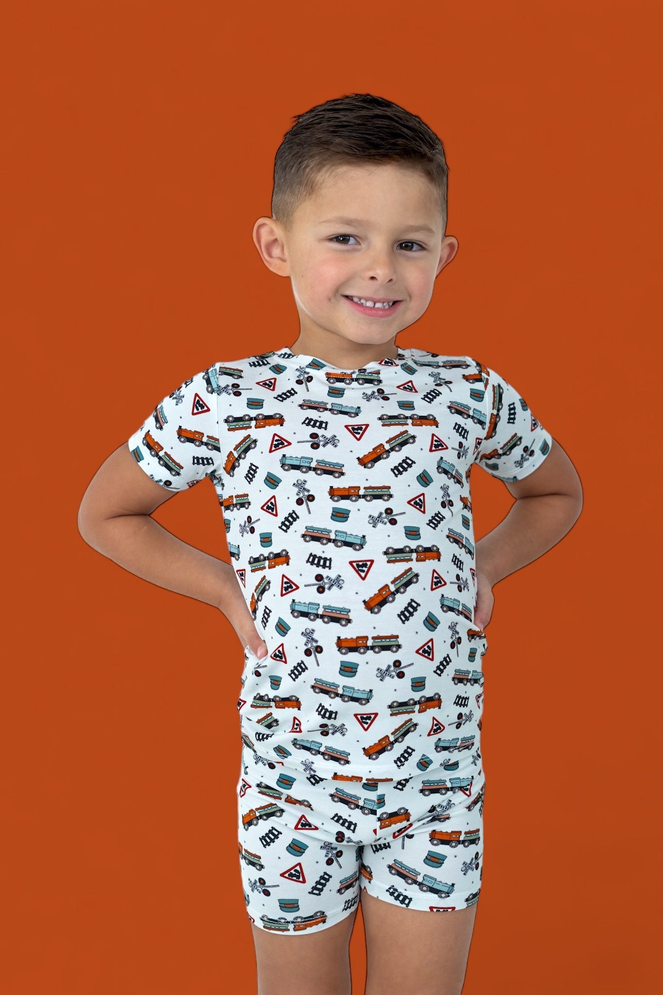 EXCLUSIVE ALL ABOARD DREAM SHORT SET