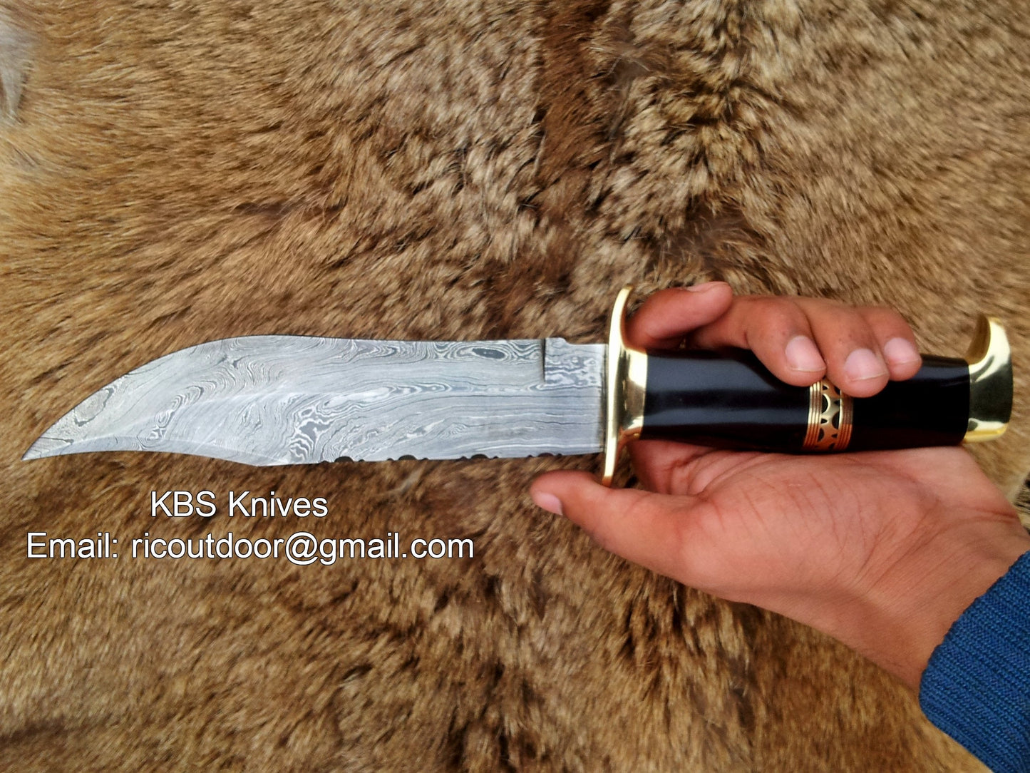 Custom Handmade Hunting Bowie Knife with Damascus Steel Blade & Buffalo Horn Handle - 13 Inches