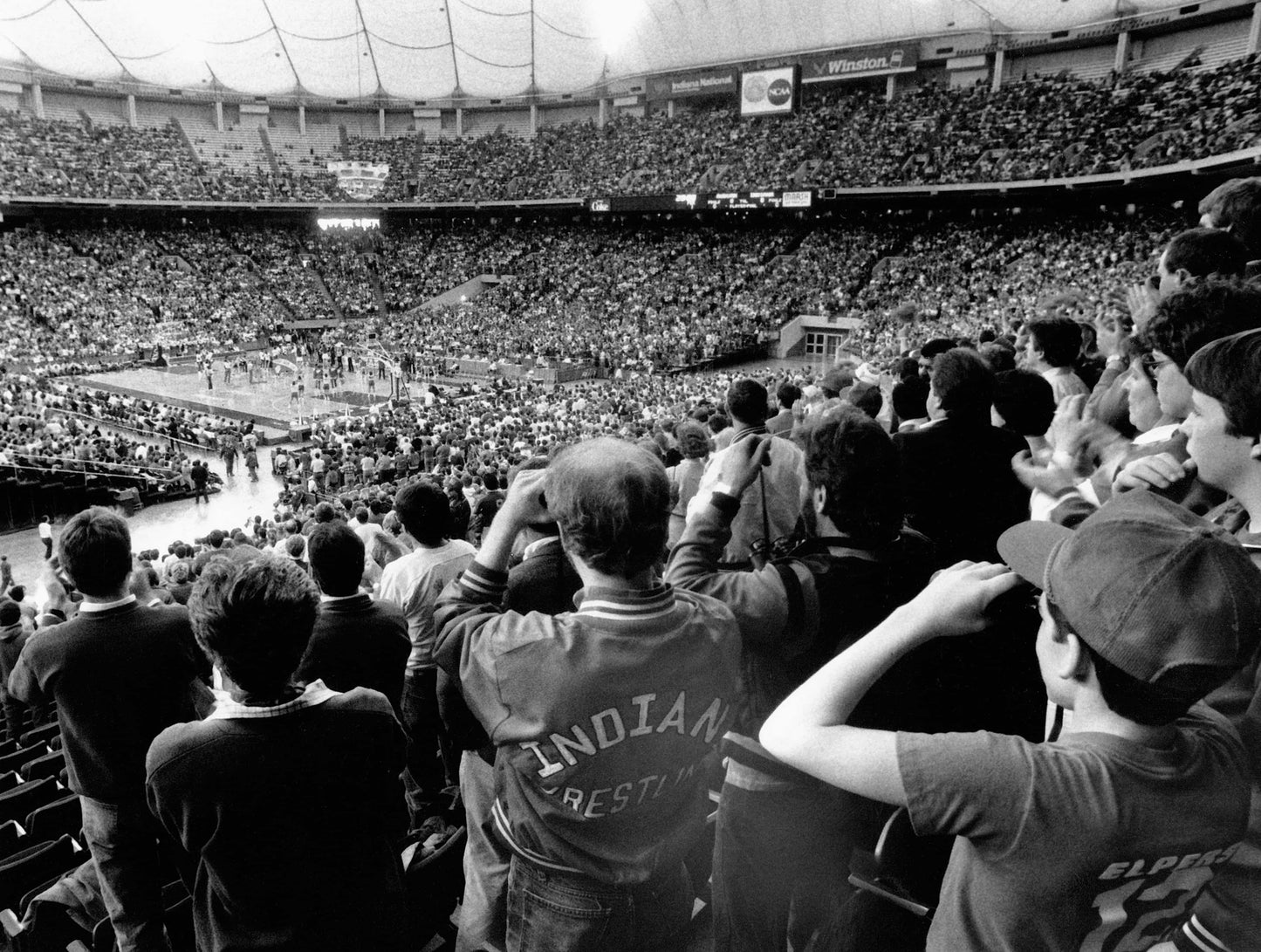 Bob Knight: On the Record: The Story of a Complex Character and Hall of Fame Coach