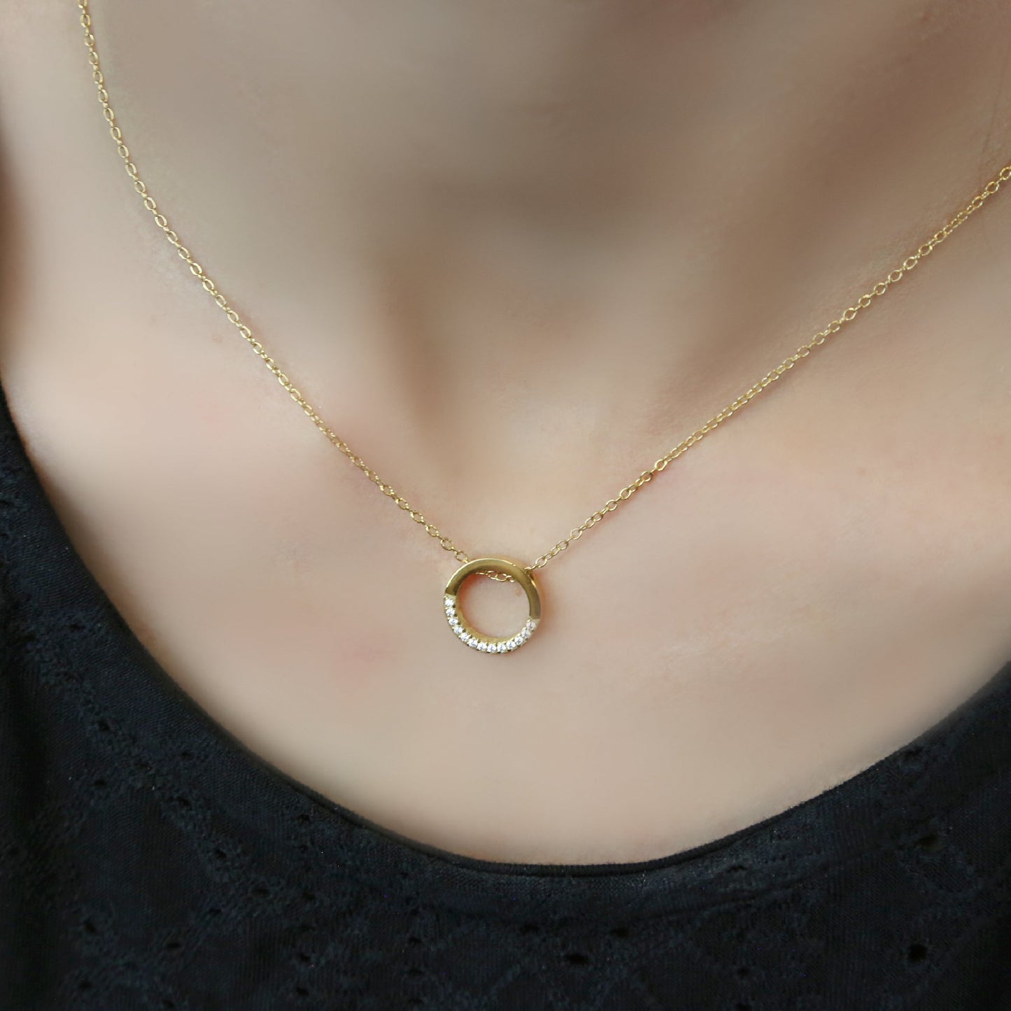 HALO - 18k Gold Zircon Necklace