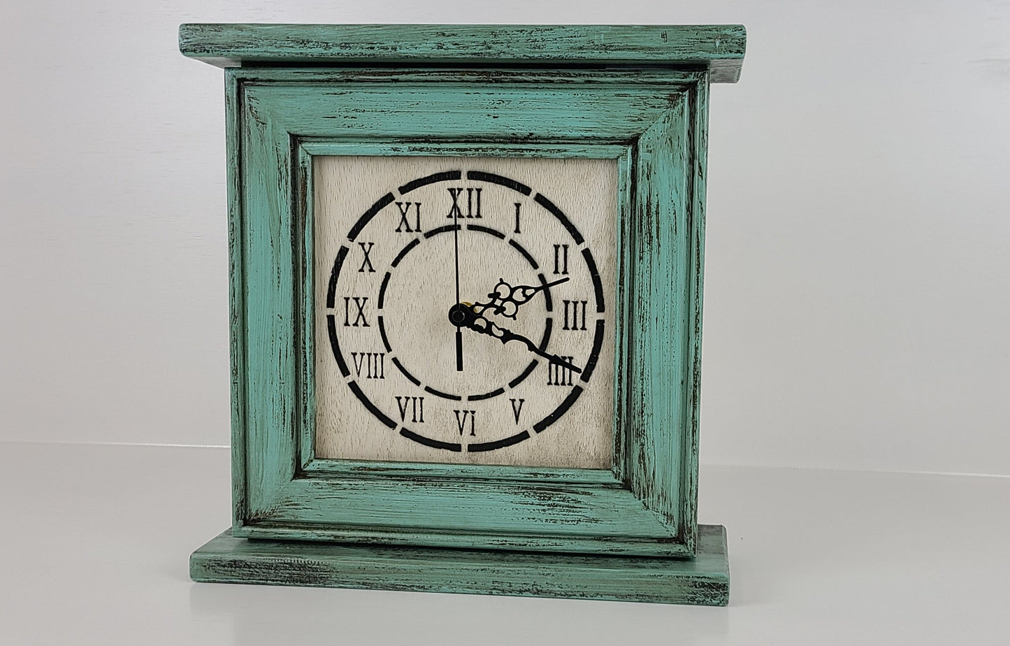 "Peacemaker” Wooden Gun Concealment Clock
