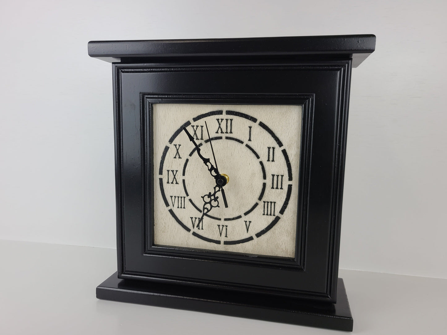 "Peacemaker” Wooden Gun Concealment Clock