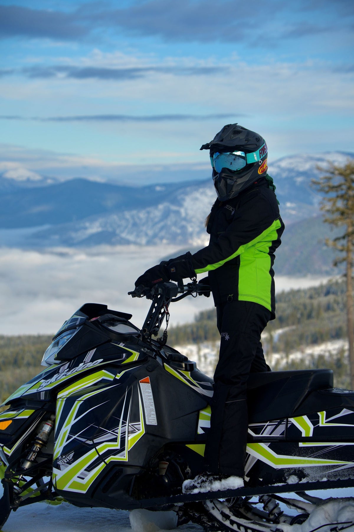 Trail Insulated Snowmobile Jacket - Small & Medium Only