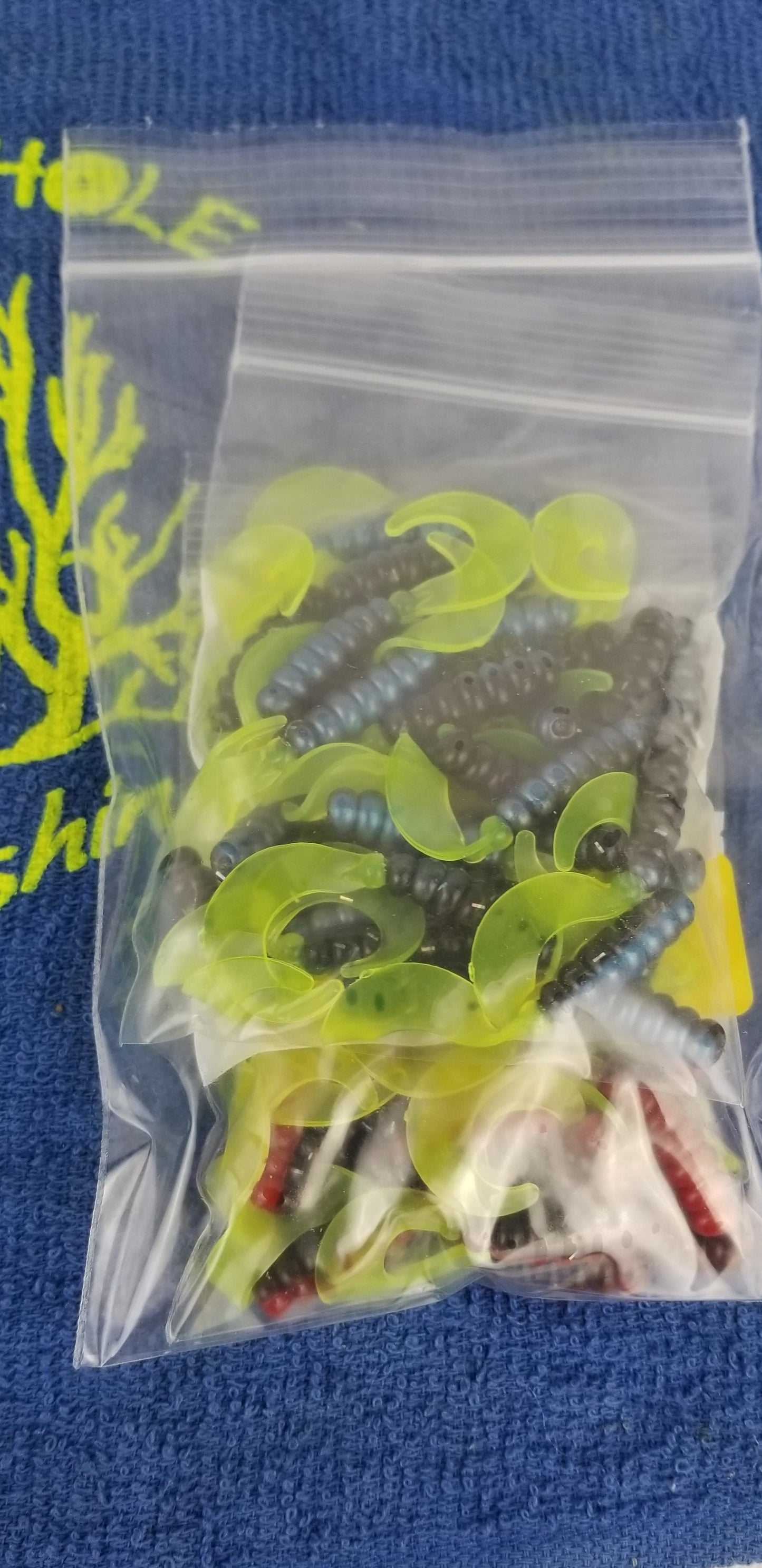 Cam's 2"(HOLOGRAM FLAKE) RED BLACK & CHARTREUSE/BLUE BLACK & CHARTREUSE 100pc (SPLIT SET) Curly Tail Crappie Soft Jigs [A Cam's Exclusive]