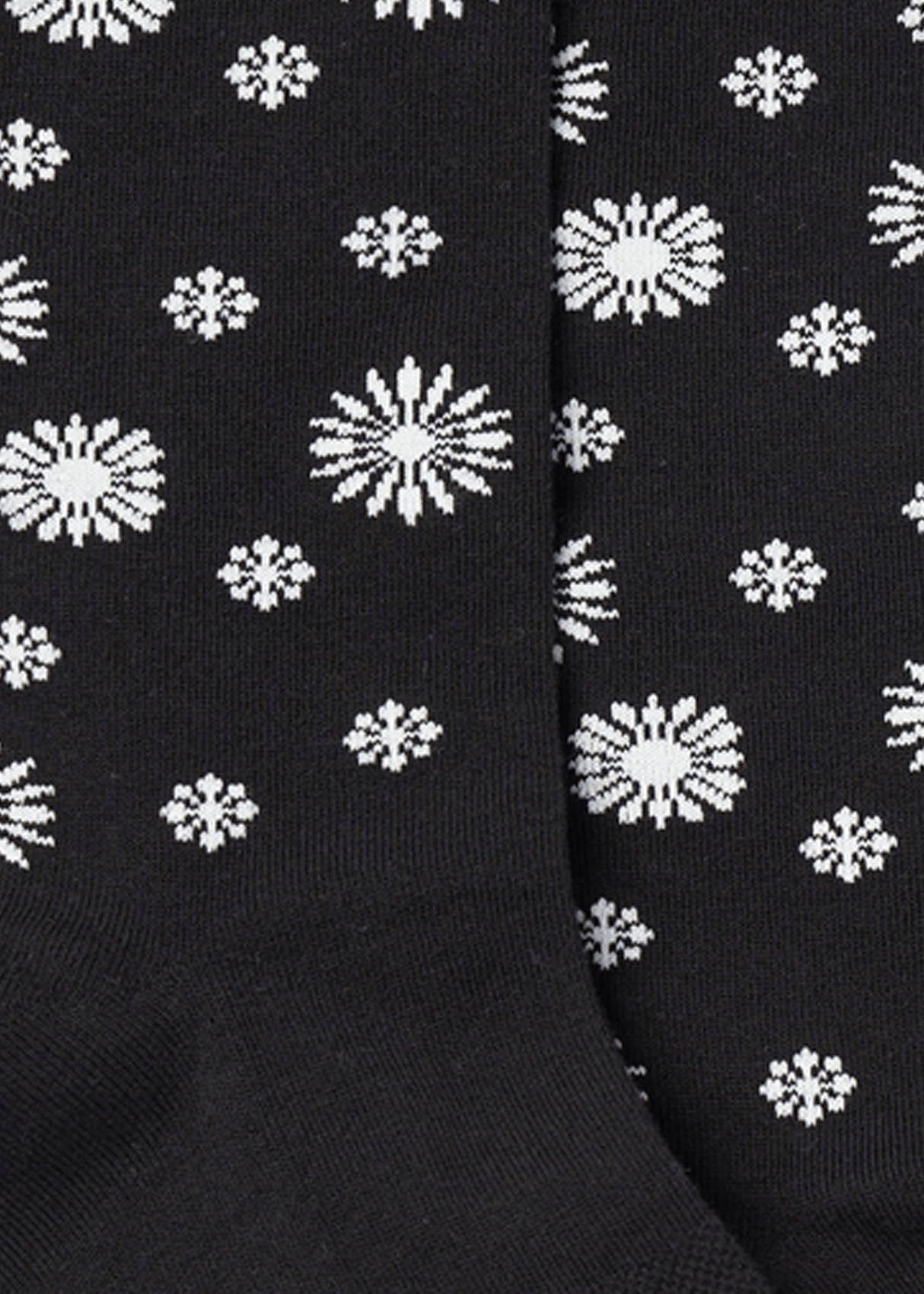 Everyday Comfort Socks - Snowflakes Pattern