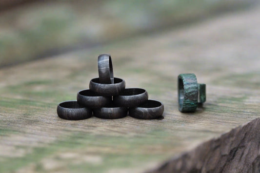 Damascus Steel Groom's Ring: A Personalized Masterpiece