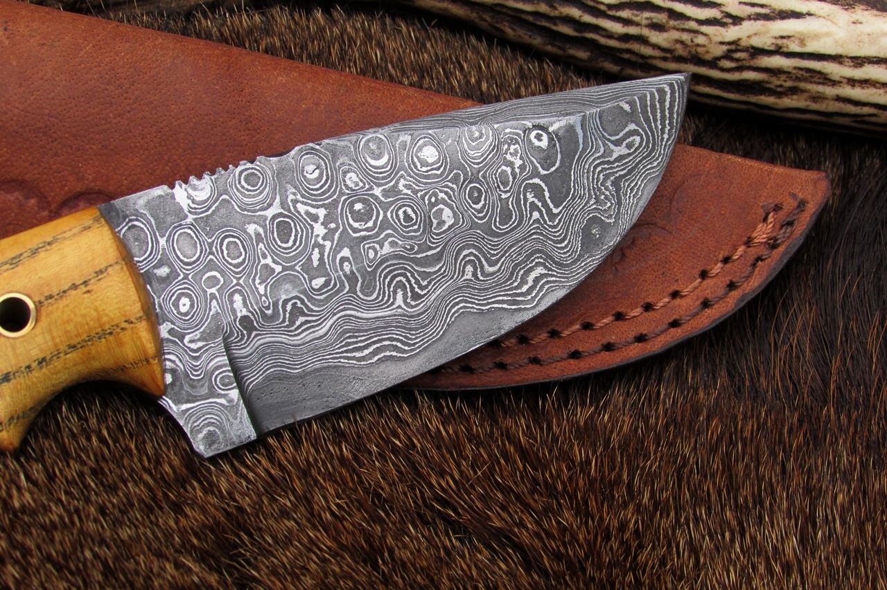 Custom Handmade Best Deer Skinning Knife – 8 Inches