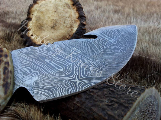 Deer Guthook Knife - Custom Damascus Steel Blade & Antler Horn Handle