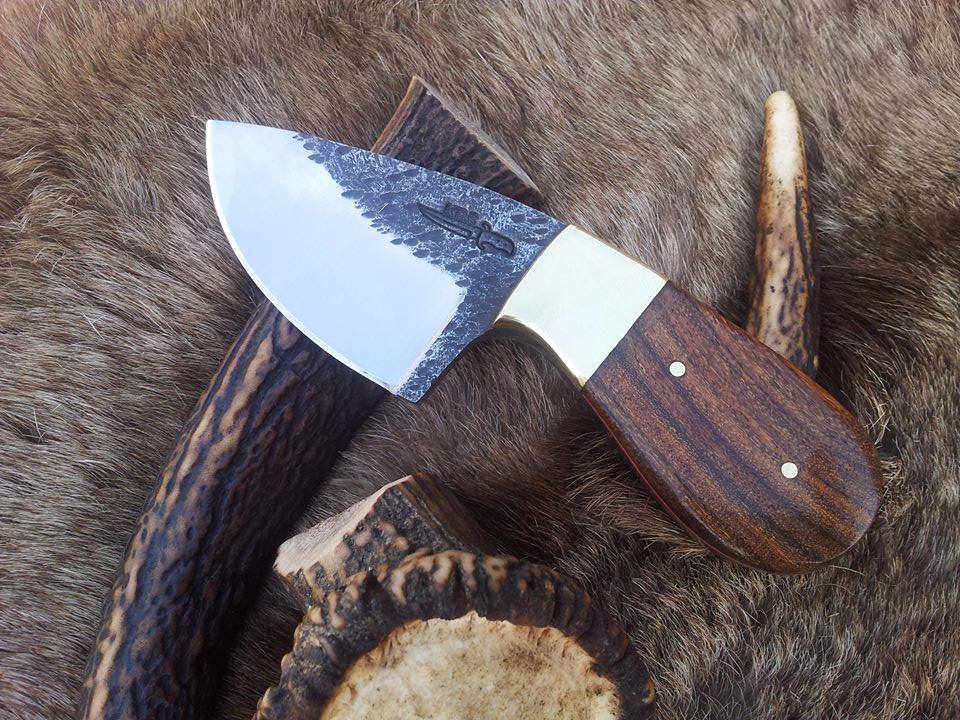 Custom Hand Forged 1095 Field Dressing Deer Skinning Knife – 6 Inch Drop Point Blade with Rosewood Handle and Brass Bolster