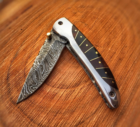 Everyday Carry Damascus Steel Pocket Knife - Buffalo Horn Charm