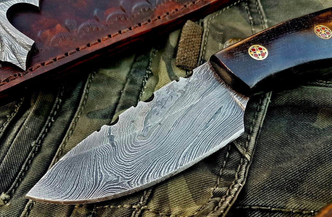 Custom Handmade Damascus Steel Skinning Knife