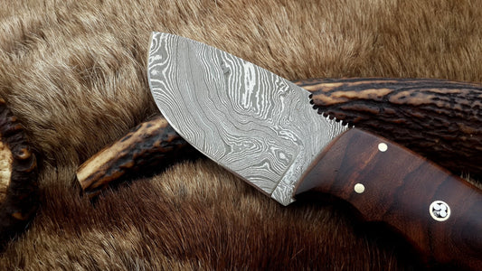 Skinning Blade Custom Handmade Full Tang Damascus Steel with Rosewood Handle, 7.5-inch - The Rosewood Edge