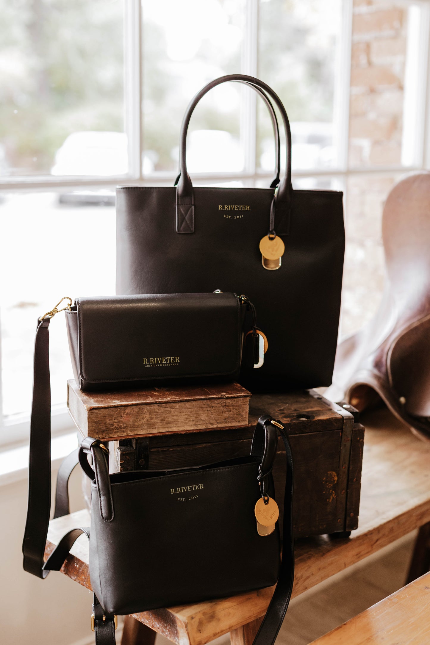 Hedy  | Black Leather
