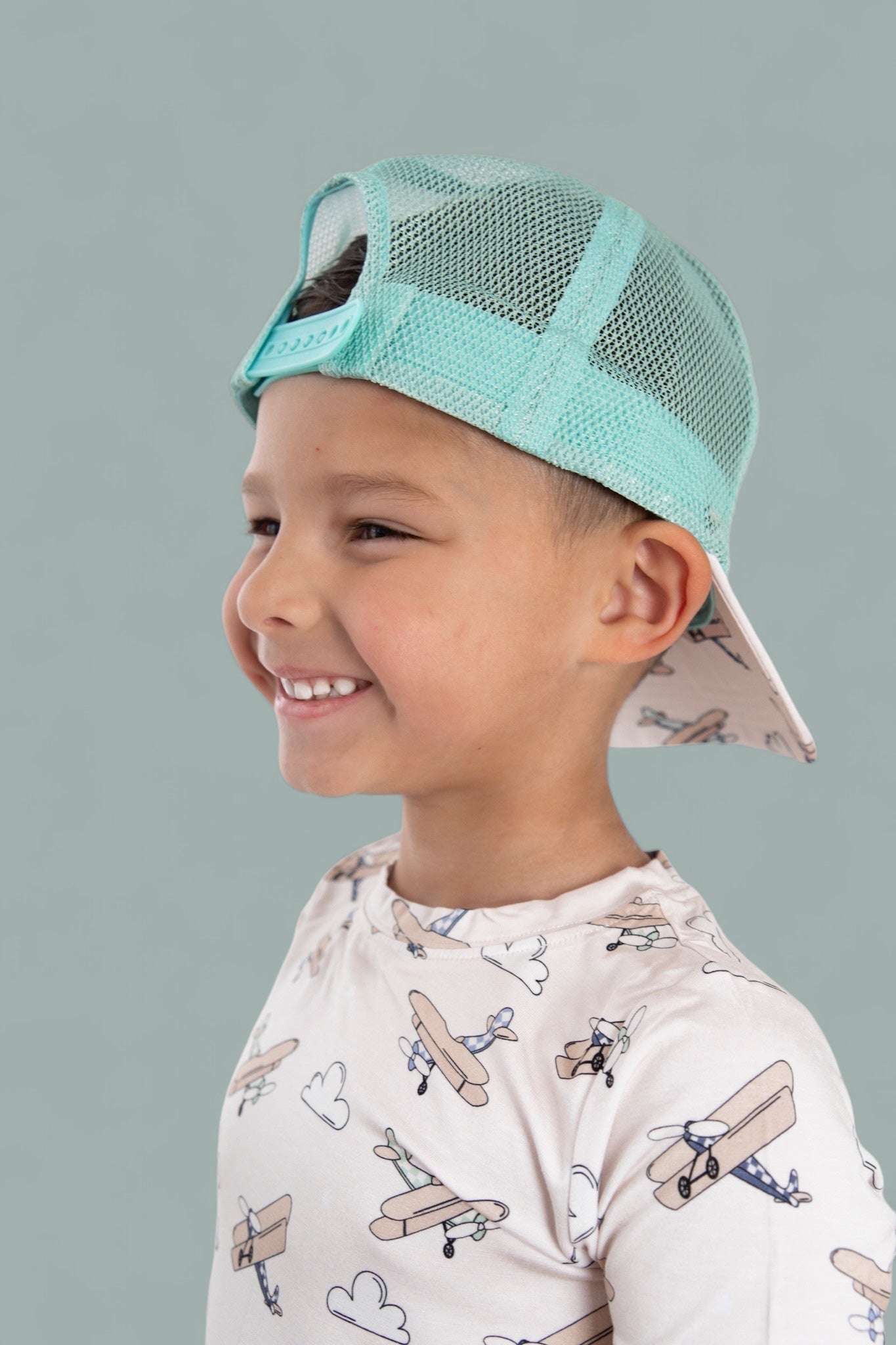 PLANE FUN DREAM TRUCKER HAT