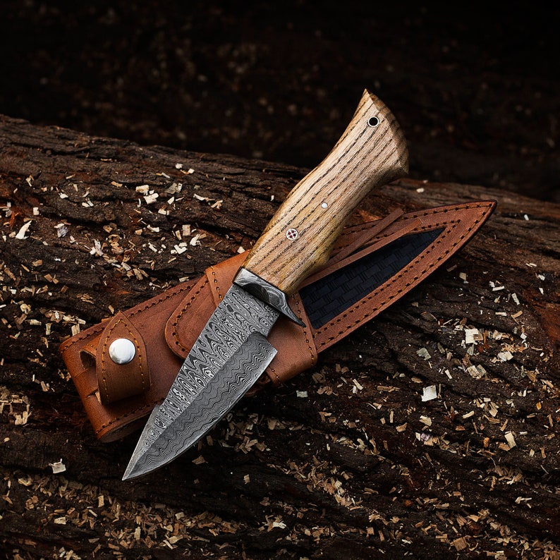 The Wilderness Elegance: 10-Inch Hunting Knife with Damascus Steel Blades, Walnut Wood Handle, and Damascus Guard