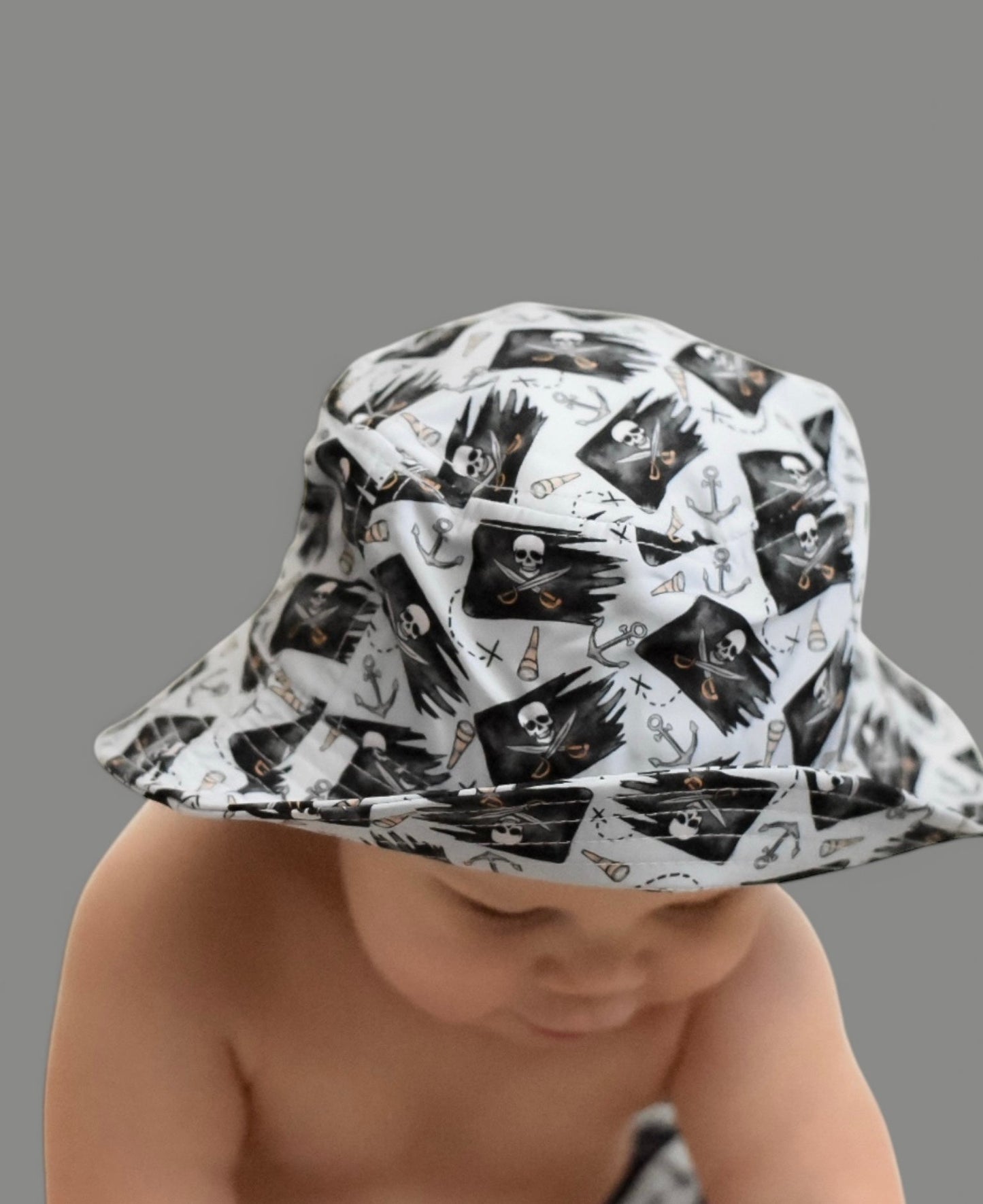 PIRATE CREW DREAM BUCKET HAT