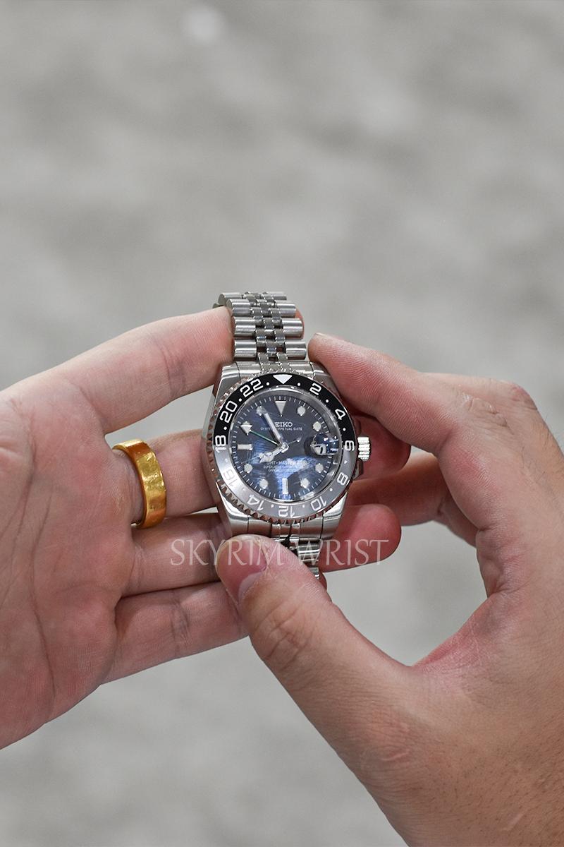 Mod GMT-Master II Bruce Wayne