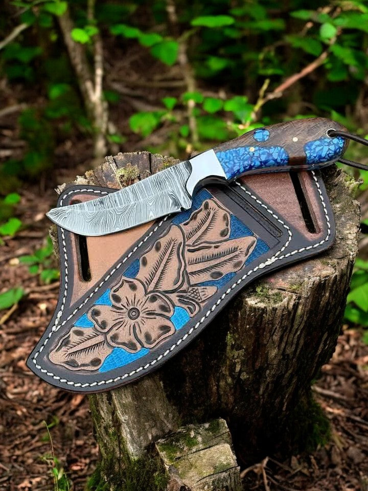 Knife with Cross Draw Sheath - Damascus & Resin Handle
