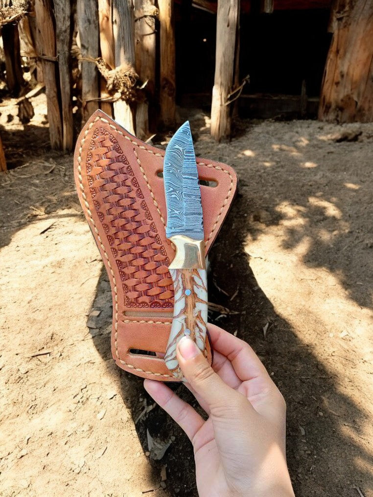 Damascus Ranch Knife – Pine Cone & Brass Handle