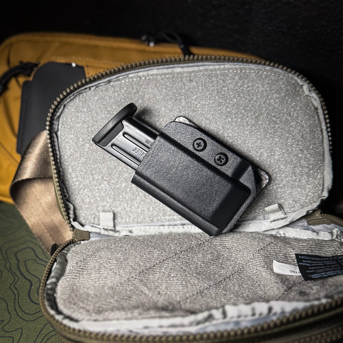 4BROS Hook & Loop Magazine & Accessory Mount for Backpacks & Sling Bags